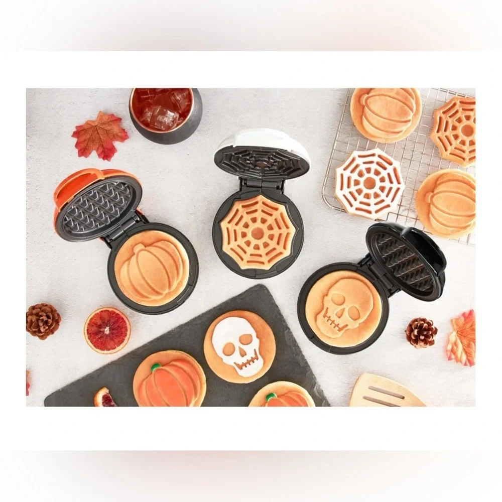 NIB! Pumpkin Waffle Pancake Maker